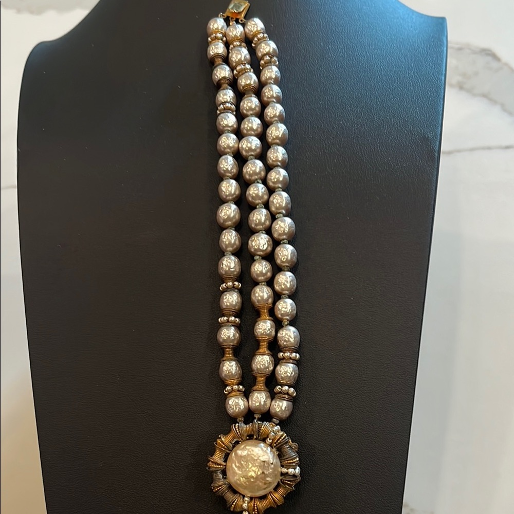 Miriam Haskell Signed Vintage Silver tone Faux Baroque Pearl Bracelet. - Picture 2 of 16